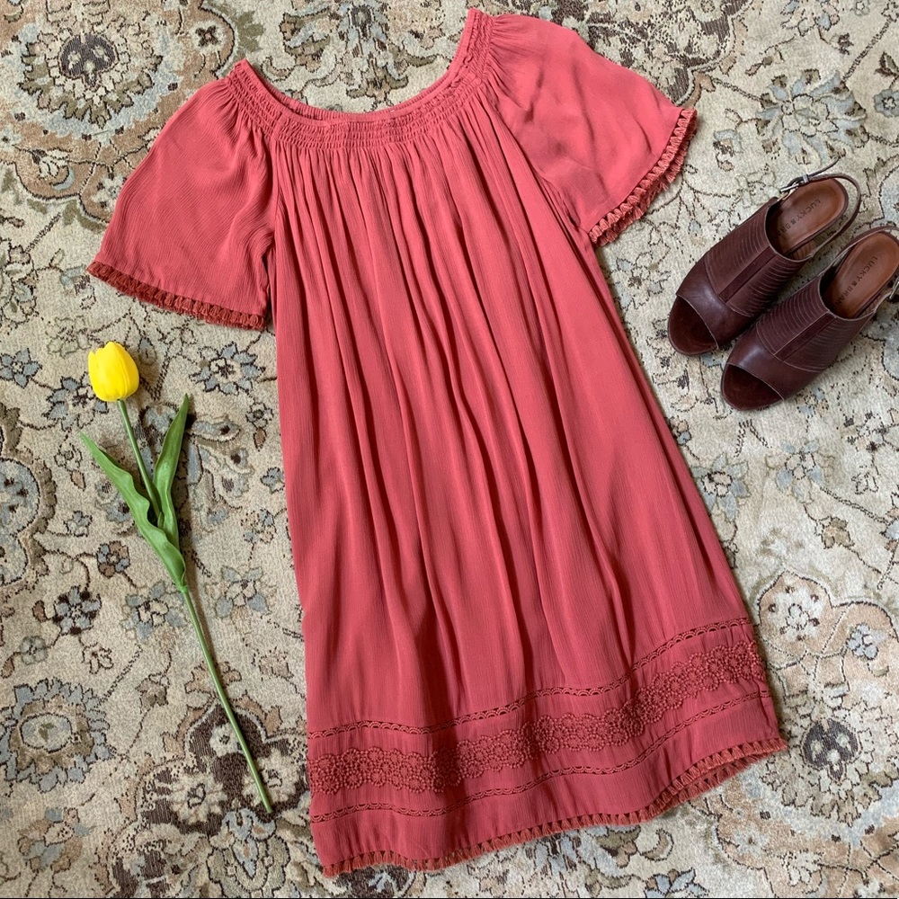 NWOT LOFT Outlet Dress 🌼